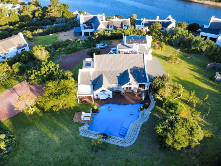 3 Bedroom Property for Sale in Stilbaai Oos Western Cape